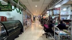 Lucky Plaza (D9), Shop House #628802461